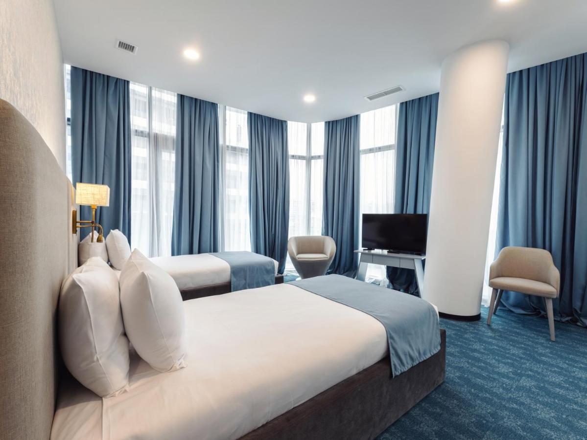 Meta Business Hotel By King David Тбілісі Екстер'єр фото